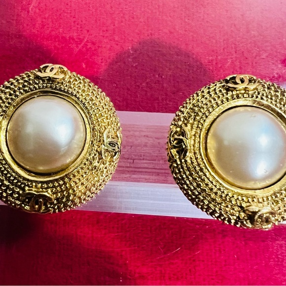 CHANEL Gold Tone and Pearl Round Earrings - Picture 13 of 13